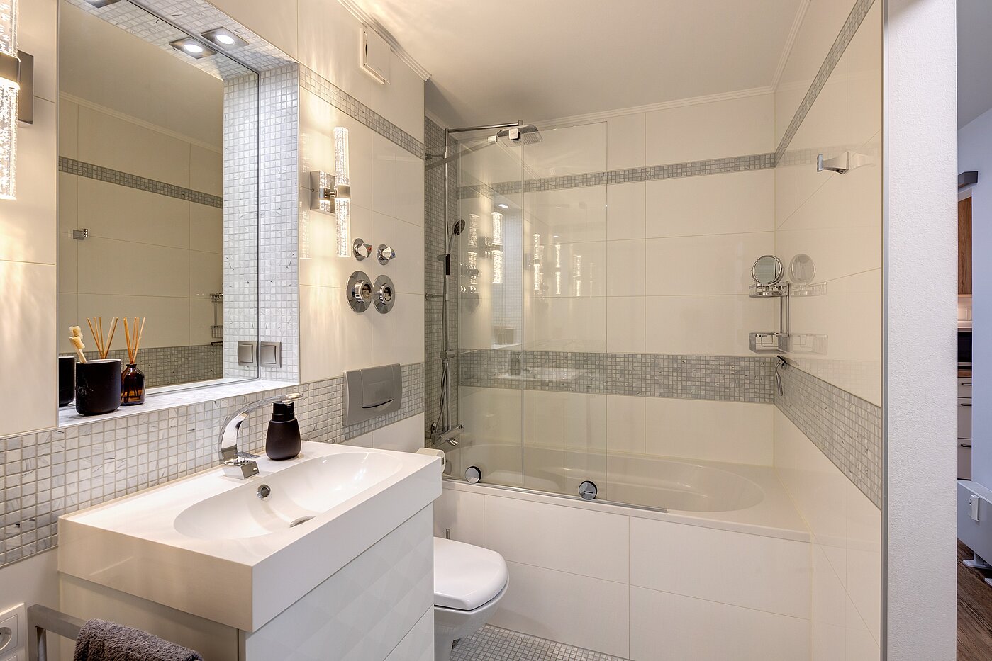Piso dúplex  de 3 habitaciones | München-Milbertshofen | 702341 | Badezimmer mit Badewanne...