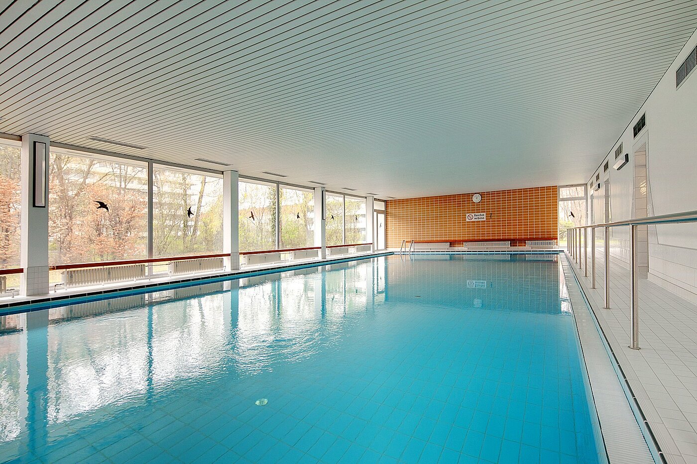 Apartamento de 2 habitaciones | München-Sendling-Westpark | 2010ML9 | ...Schwimmbad im Haus