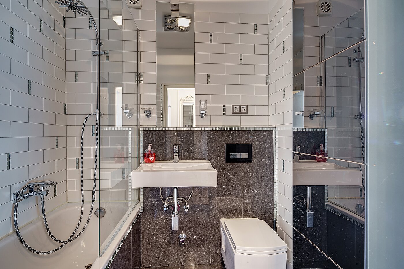 Apartamento de 1 habitación | München-Altstadt | 2111ML04 | Bad mit Badewanne