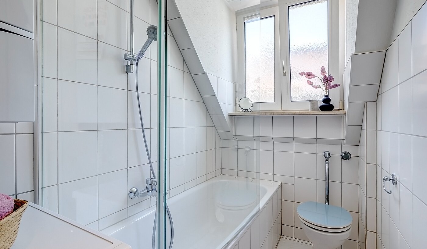 Apartamento de 1.5 habitaciones | München-Schwabing | 70014 | Tageslichtbad mit...