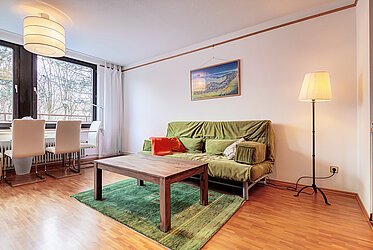 Haidhausen: Amplio apartamento de 2 habitaciones con balcón