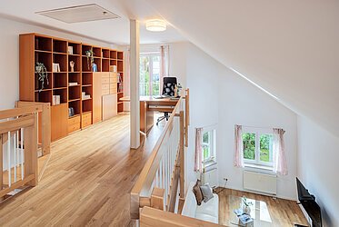 Waldtrudering: Dúplex soleado de 3,5 habitaciones con vistas al campo - disponible