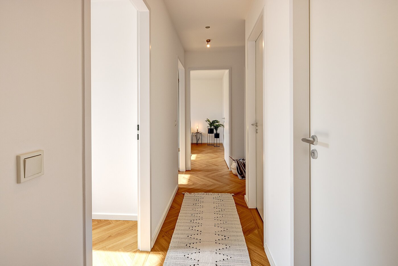 Apartamento de 2.5 habitaciones | München-Schwanthalerhöhe | 2210ML2 | Flur Blickrichtung Schlafzimmer