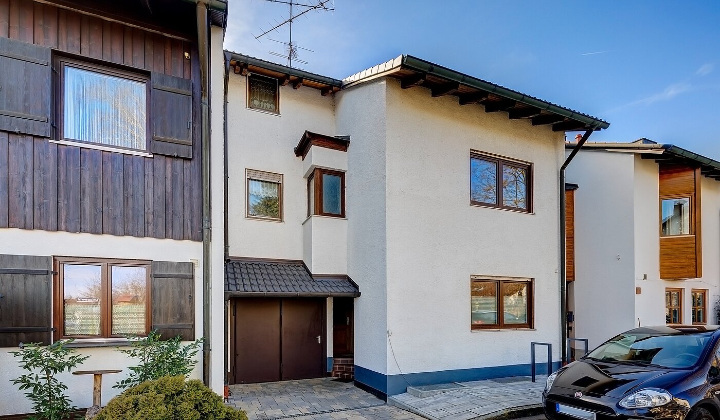 Apartamento de 4 habitaciones | Ismaning | 700081 | Hausansicht Straßenseite