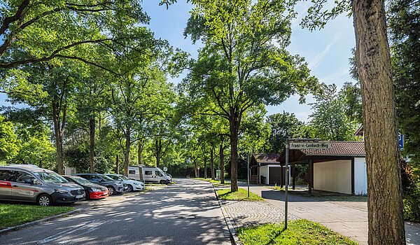 Apartamento de 2 habitaciones | Poing | 70373 | Parkplatz