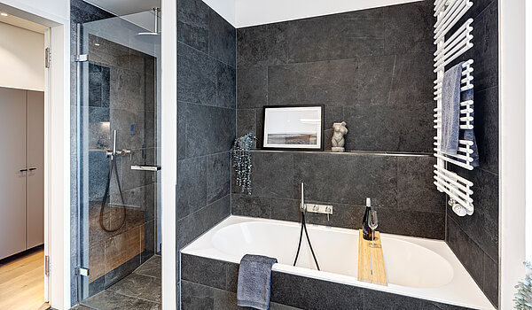 Penthouse de 2 habitaciones | München-Maxvorstadt | 704271 | ...Dusche und Badewanne