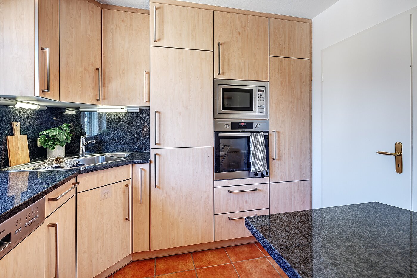Apartamento de 3 habitaciones | München-Ramersdorf | 2206ML4 | ...und Einbauküche