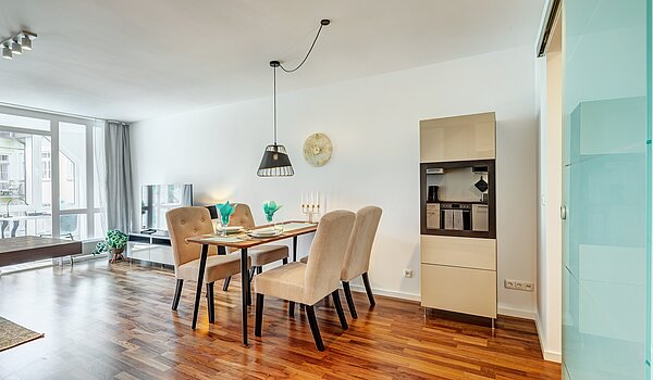 Apartamento de 2 habitaciones | München-Schwabing | 70434 | ...und Esstisch