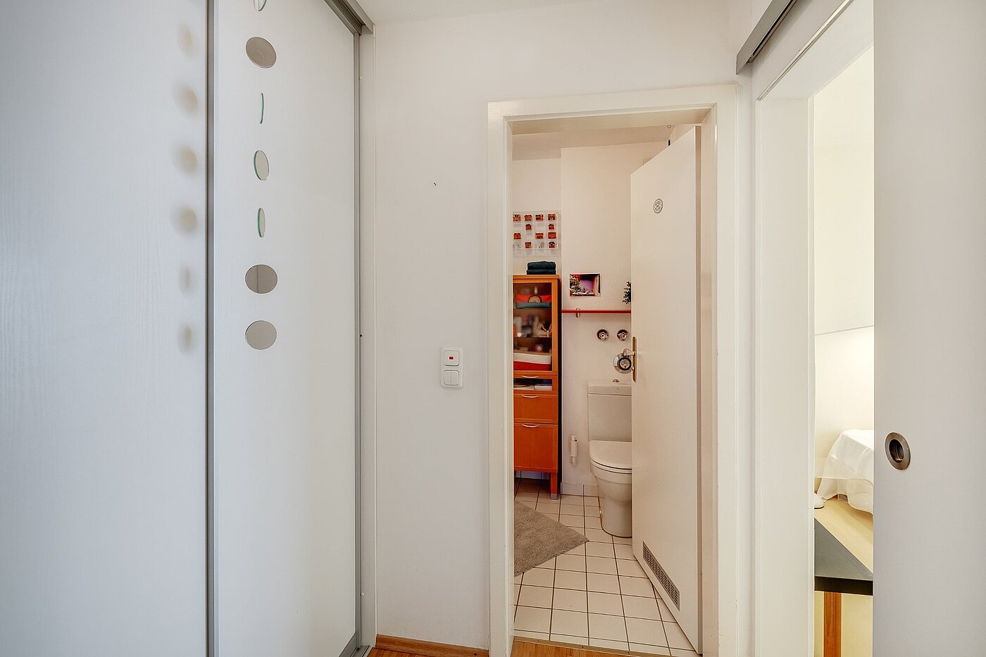 Apartamento de 2 habitaciones | München-Nymphenburg | 2101ML6 | Flur mit Einbauschrank