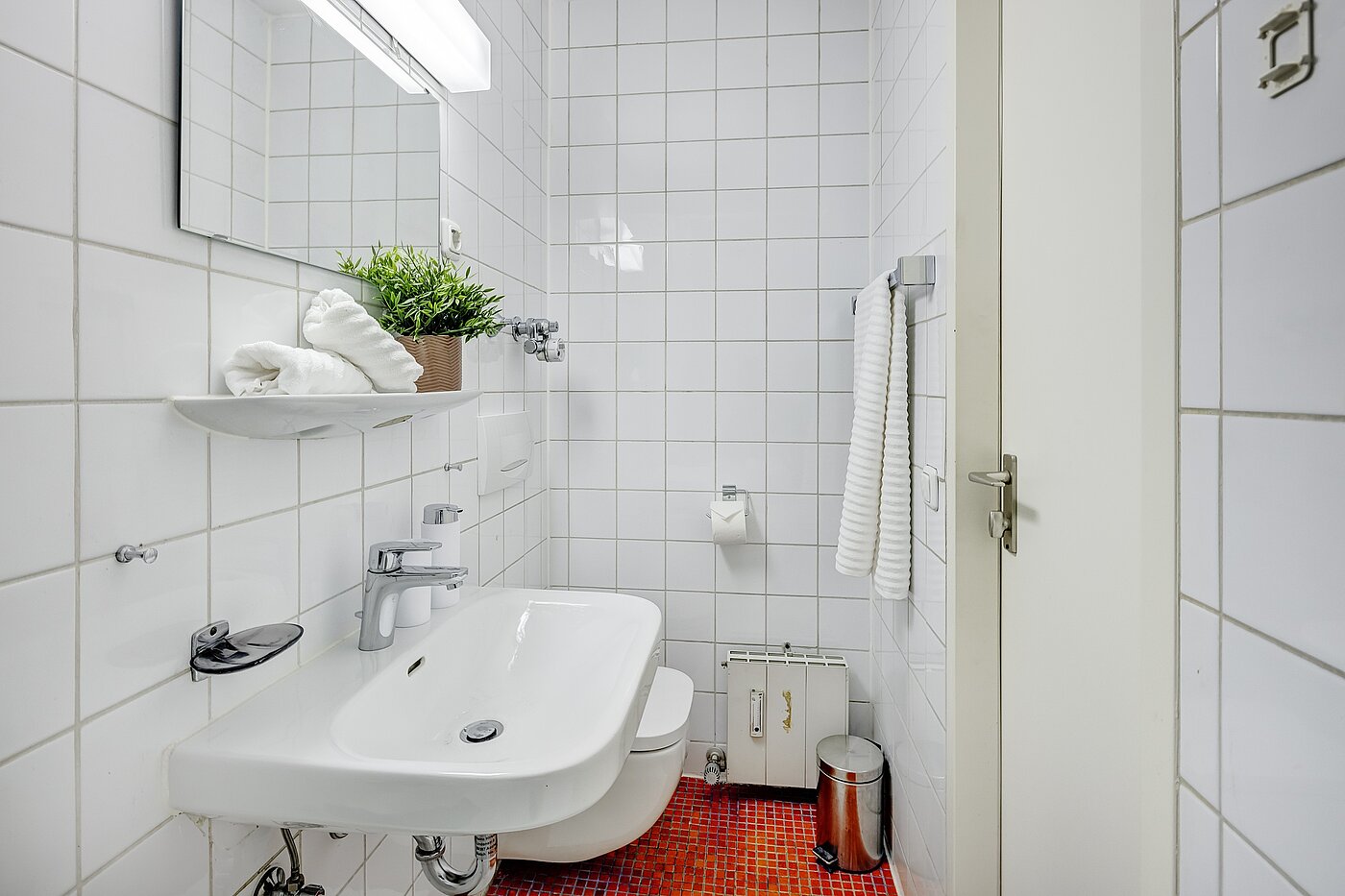 Apartamento de 1 habitación | München-Maxvorstadt | 2110ML7 | Bad mit Waschbecken, WC...