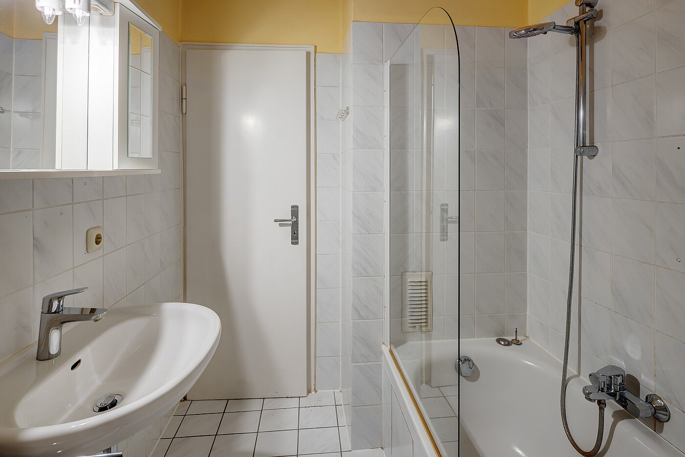 Apartamento de 2 habitaciones | 70075 | ...Badewanne