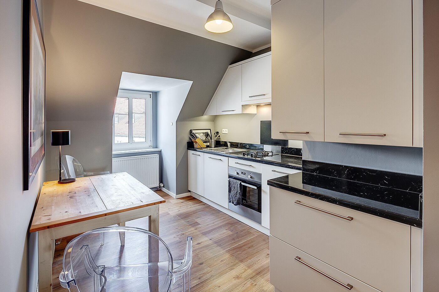 Apartamento de 2 habitaciones | München-Maxvorstadt | 2211ML6 | ...zur Küche