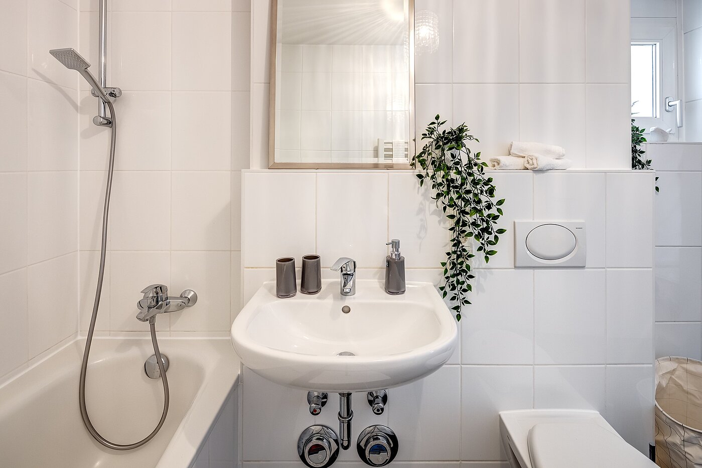 Apartamento de 2.5 habitaciones | München-Schwanthalerhöhe | 2210ML2 | ...mit Wanne und Tageslicht