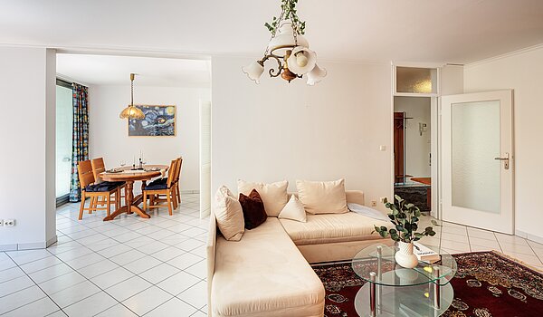 Apartamento de 3 habitaciones | München-Bogenhausen | 70261 | Angrenzender Essbereich