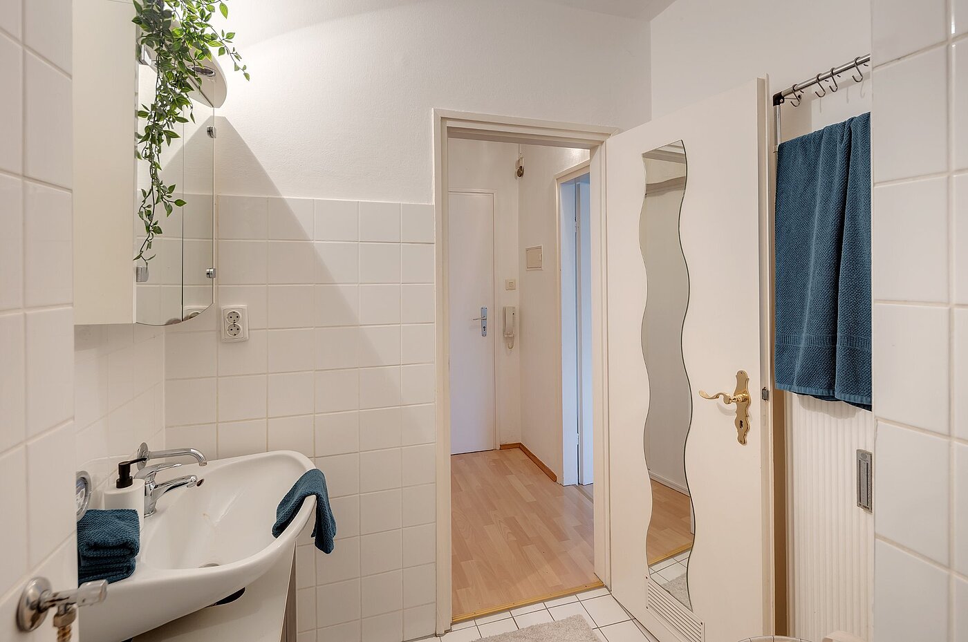Apartamento de 1 habitación | München-Bogenhausen | 2012ML2 | mit Blick in den Flur