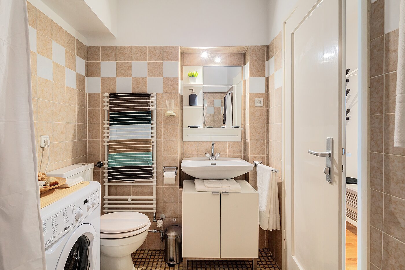 Apartamento de 2 habitaciones | München-Maxvorstadt | 70398 | Badezimmer