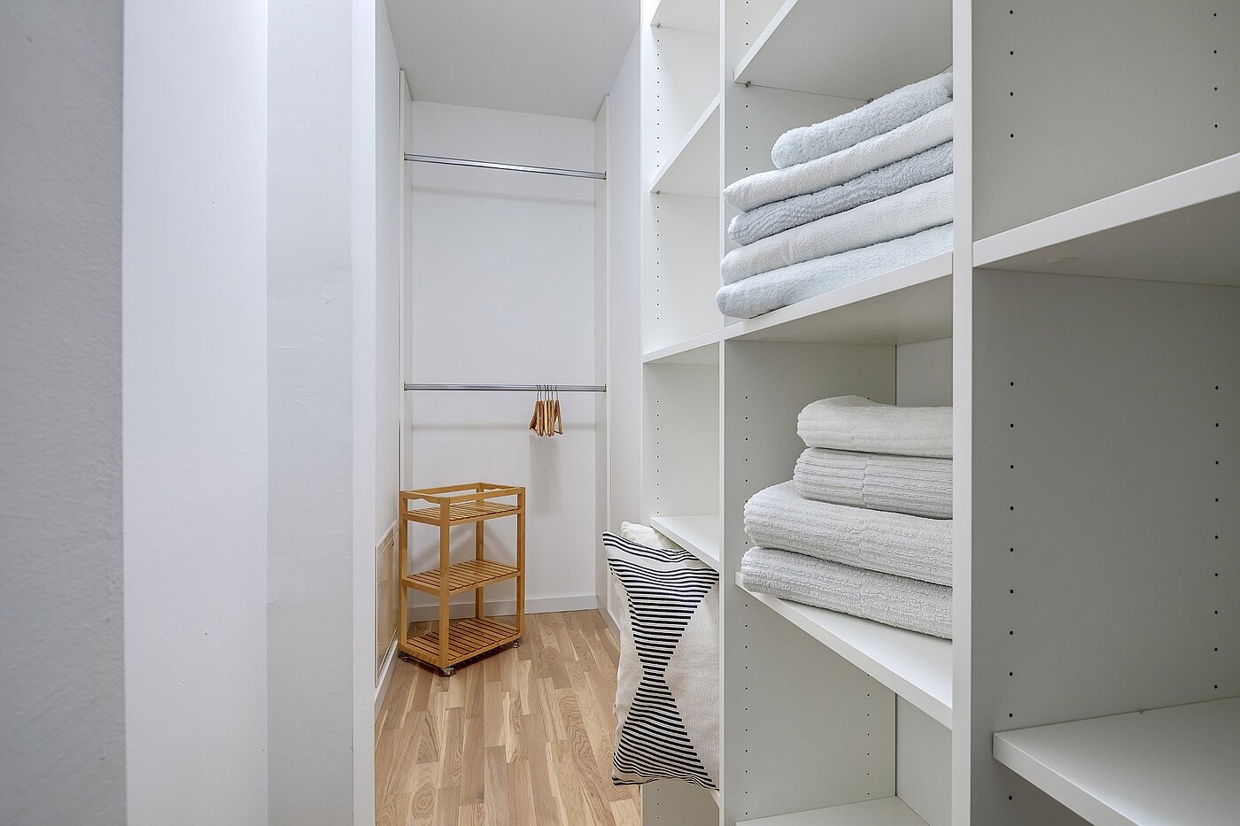 Apartamento de 1.5 habitaciones | München-Bogenhausen | 1904ML6 | ...verstecktem Stauraum.