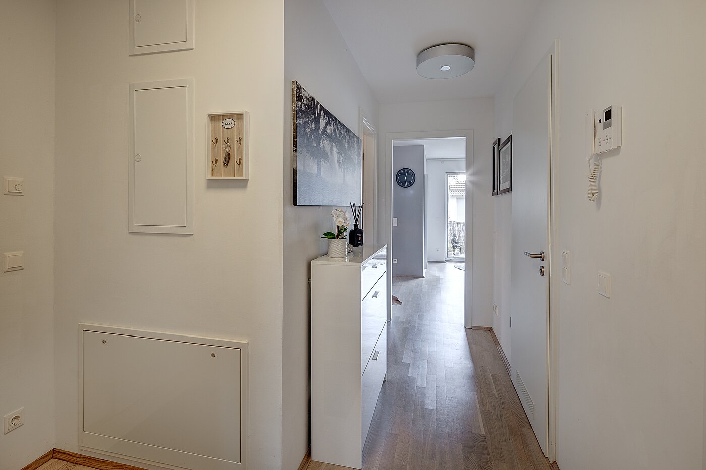Apartamento de 3 habitaciones | 70483 | geräumiger Flur