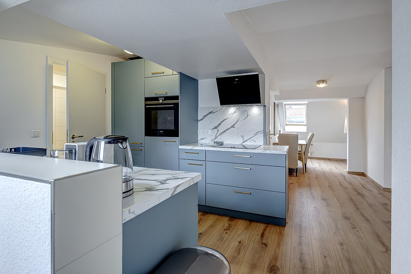 Piso ático de 4.5 habitaciones | München-Ludwigsvorstadt | 70461 | Wohnen / Essen