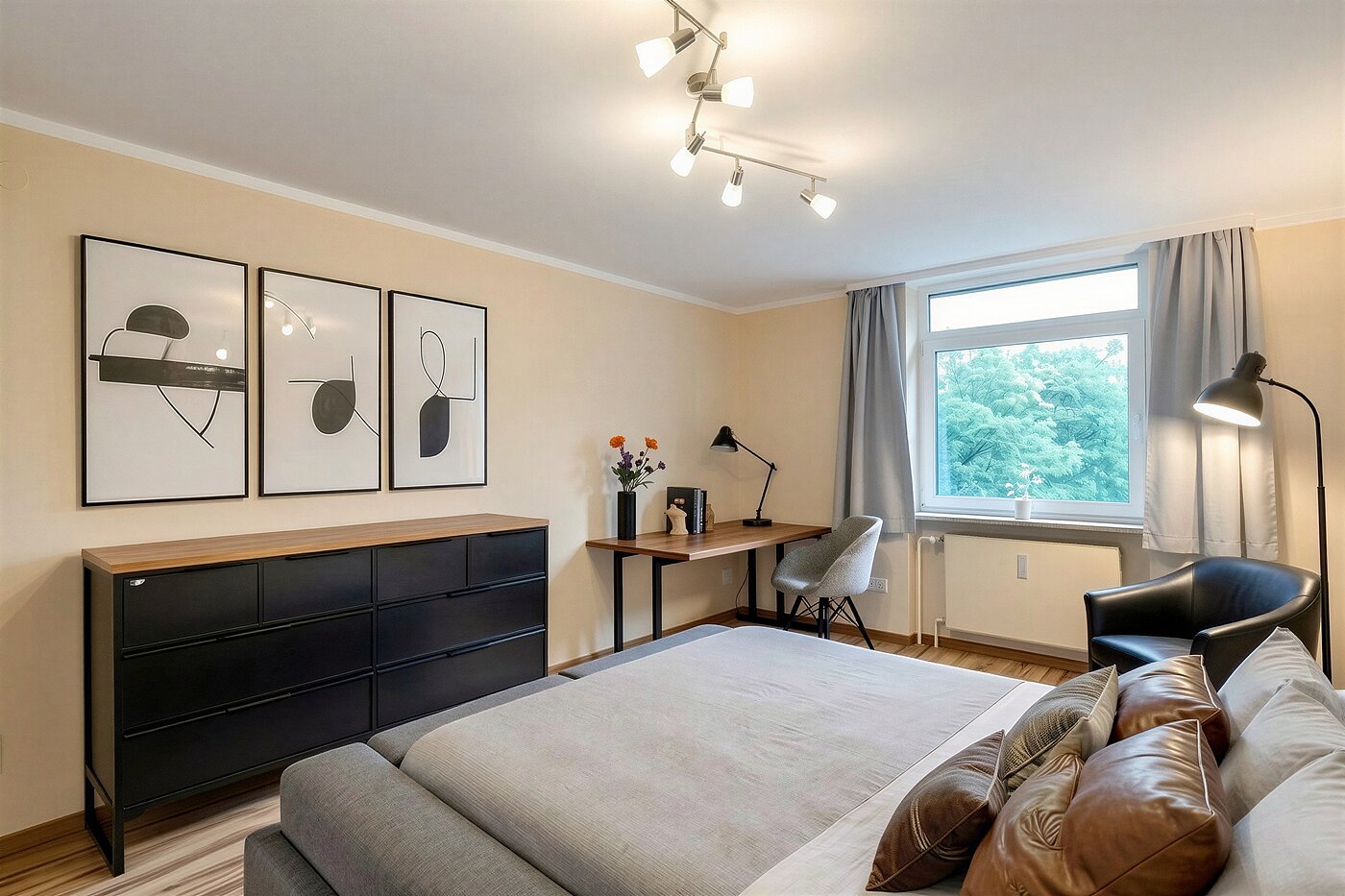 Apartamento de 4 habitaciones | München-Aubing | 70276 | KI-generiertes Möblierungsbeispiel