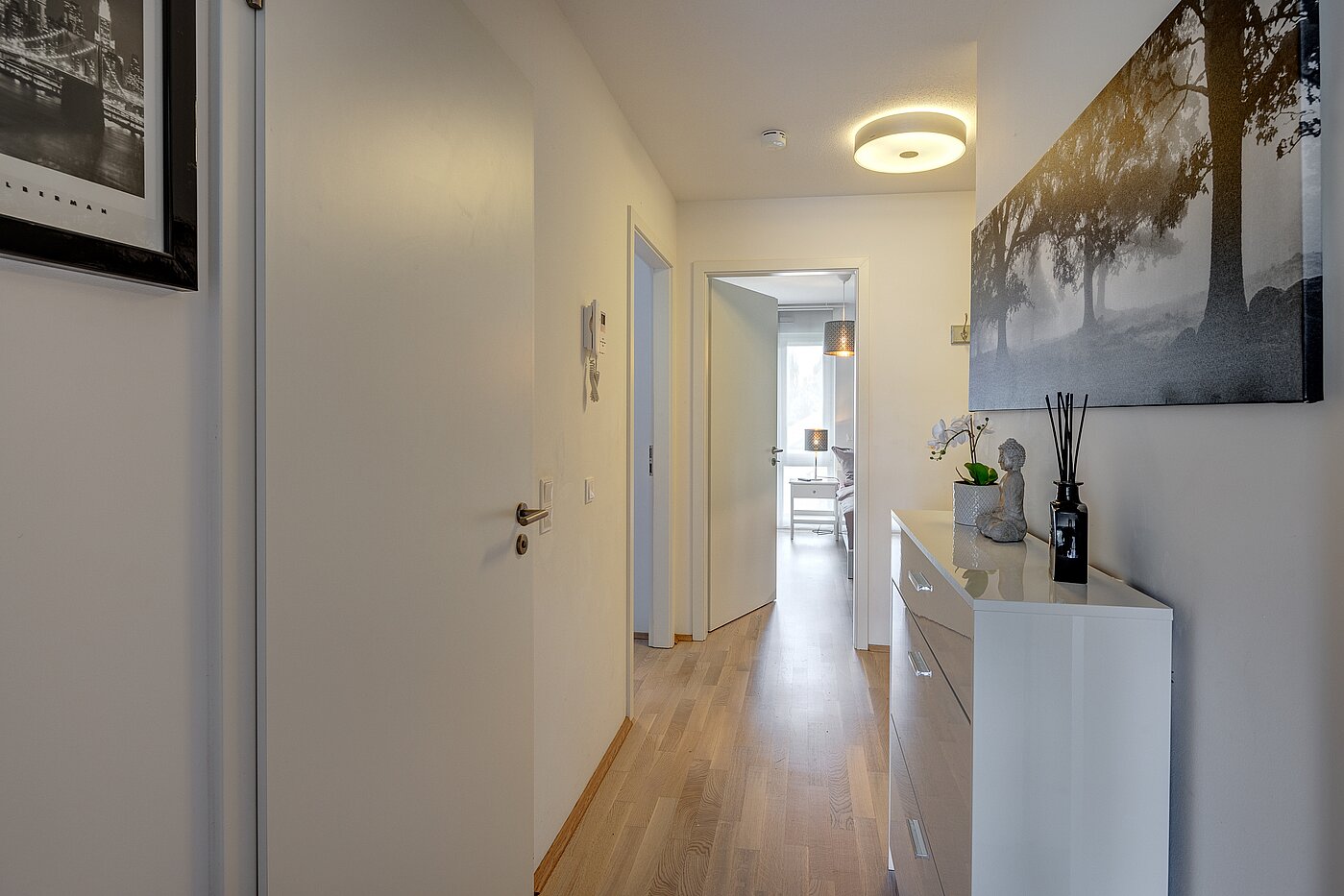 Apartamento de 3 habitaciones | 70483 | Flur zum Schlafbereich