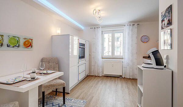 Apartamento de 2 habitaciones | München-Allach | 70412 | Küche mit Essplatz...