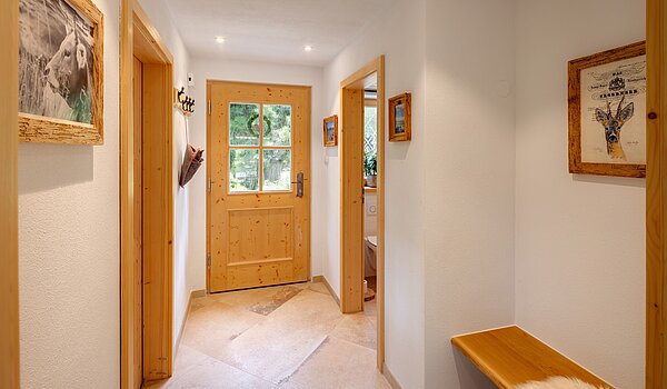 Piso en planta baja de 2.5 habitaciones | Kreuth | 701351 | Garderobe