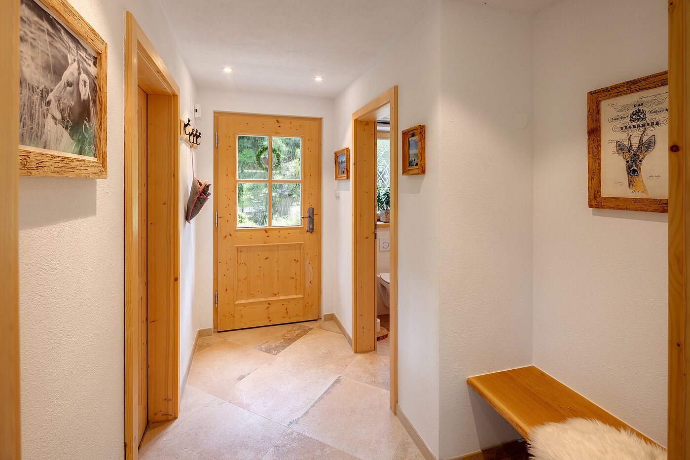 Piso en planta baja de 2.5 habitaciones | Kreuth | 701351 | Garderobe