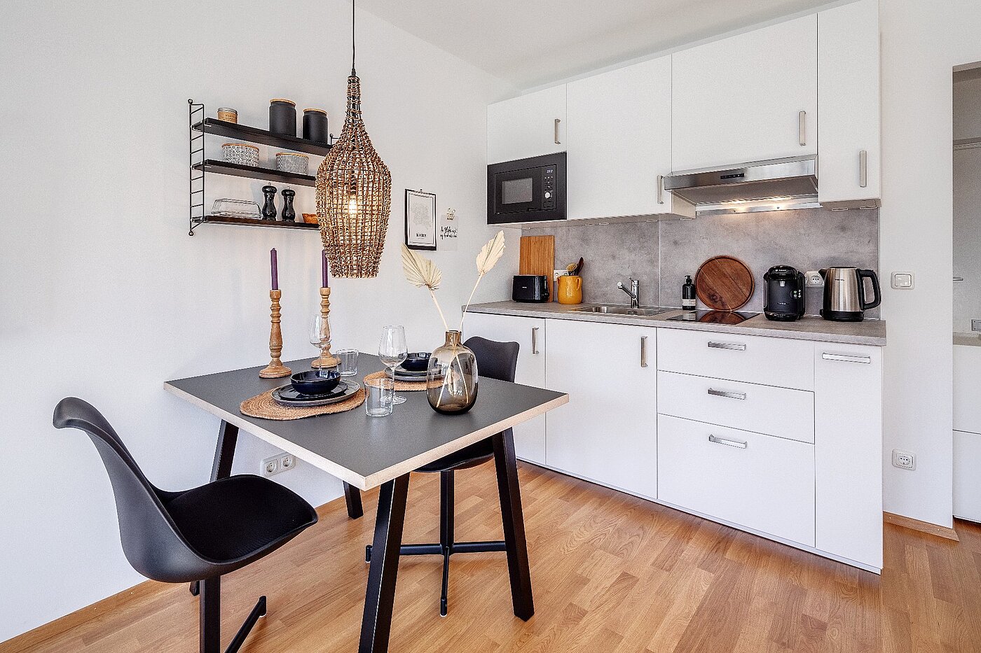 Apartamento de 1 habitación | München-Neuhausen | 2010ML6 | Küchenzeile und Esstisch