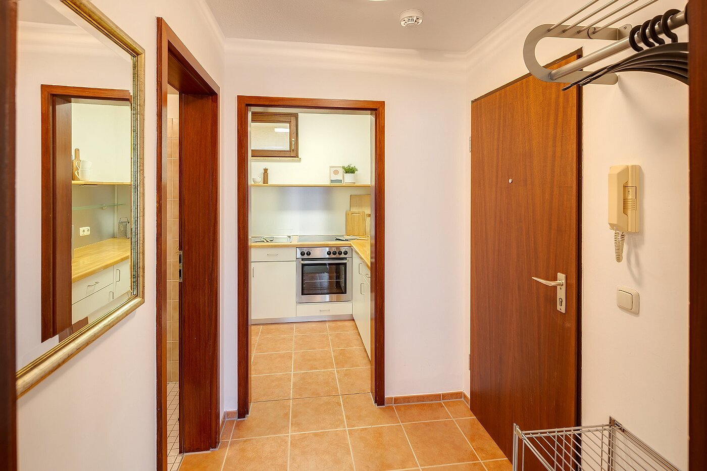 Apartamento de 2 habitaciones | München-Neuhausen | 2012ML5 | Platz für eine Garderobe