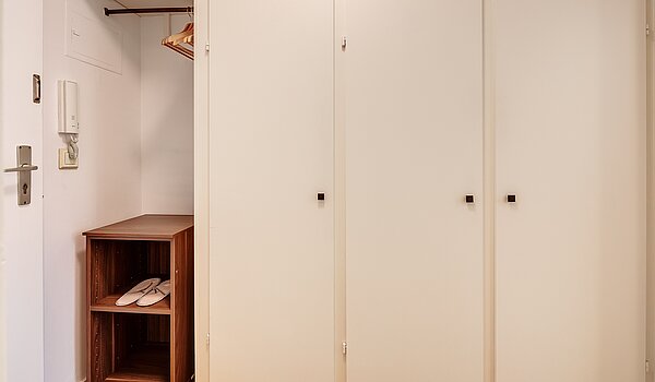 Apartamento de 1 habitación | München-Schwabing | 70475 | ... mit Garderobe