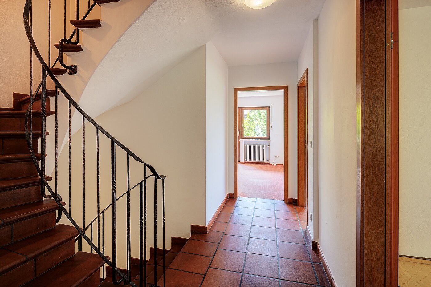 Adosado esquinero de 5 habitaciones | Penzberg | 701121 | Treppenaufgang zum DG