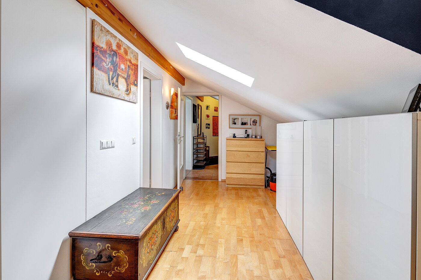 Apartamento de 2.5 habitaciones | Eching | 70100 | Stauraum im Flur