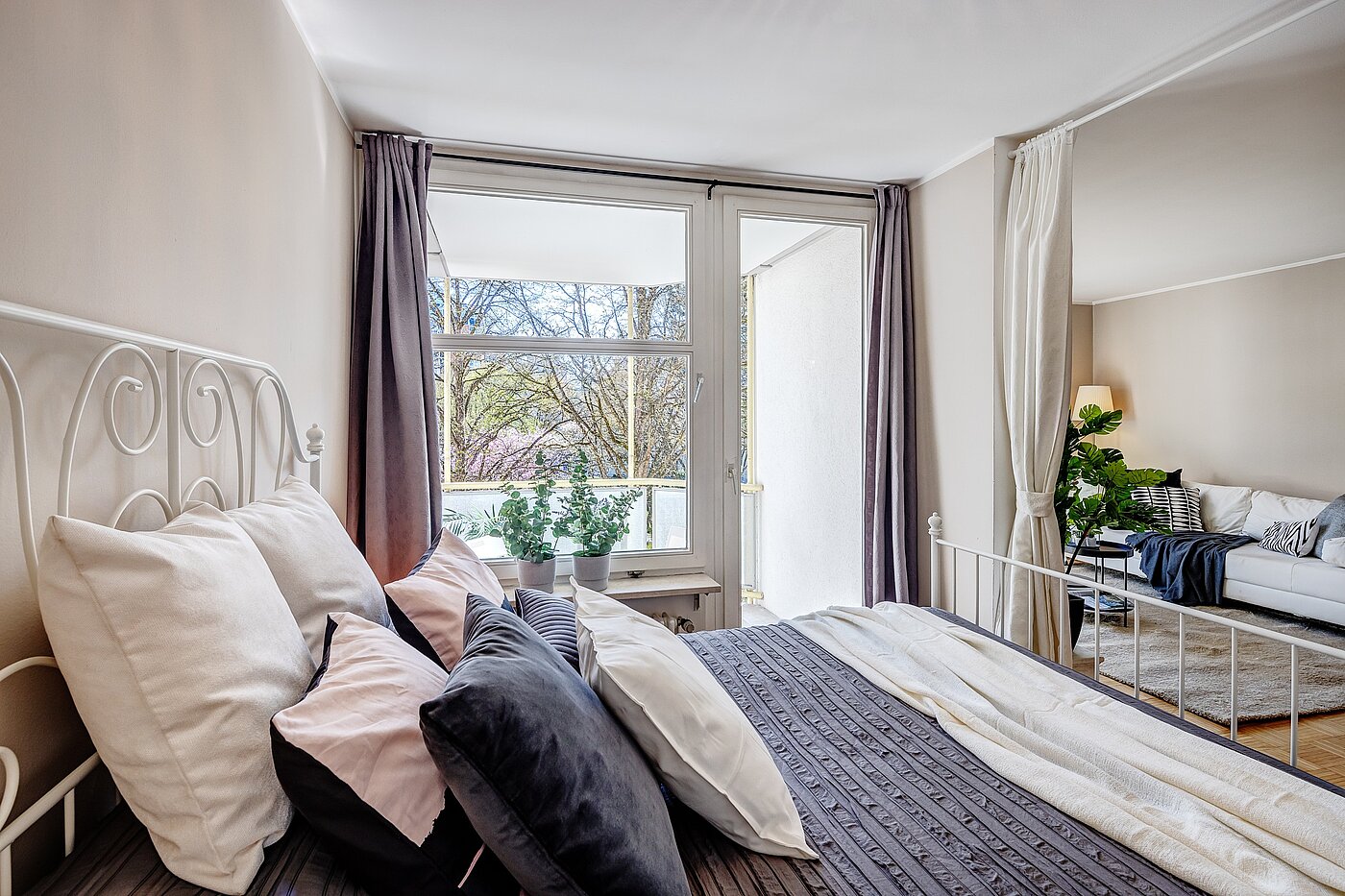 Apartamento de 1.5 habitaciones | München-Bogenhausen | 2203ML2 | ...und Zugang zum Balkon