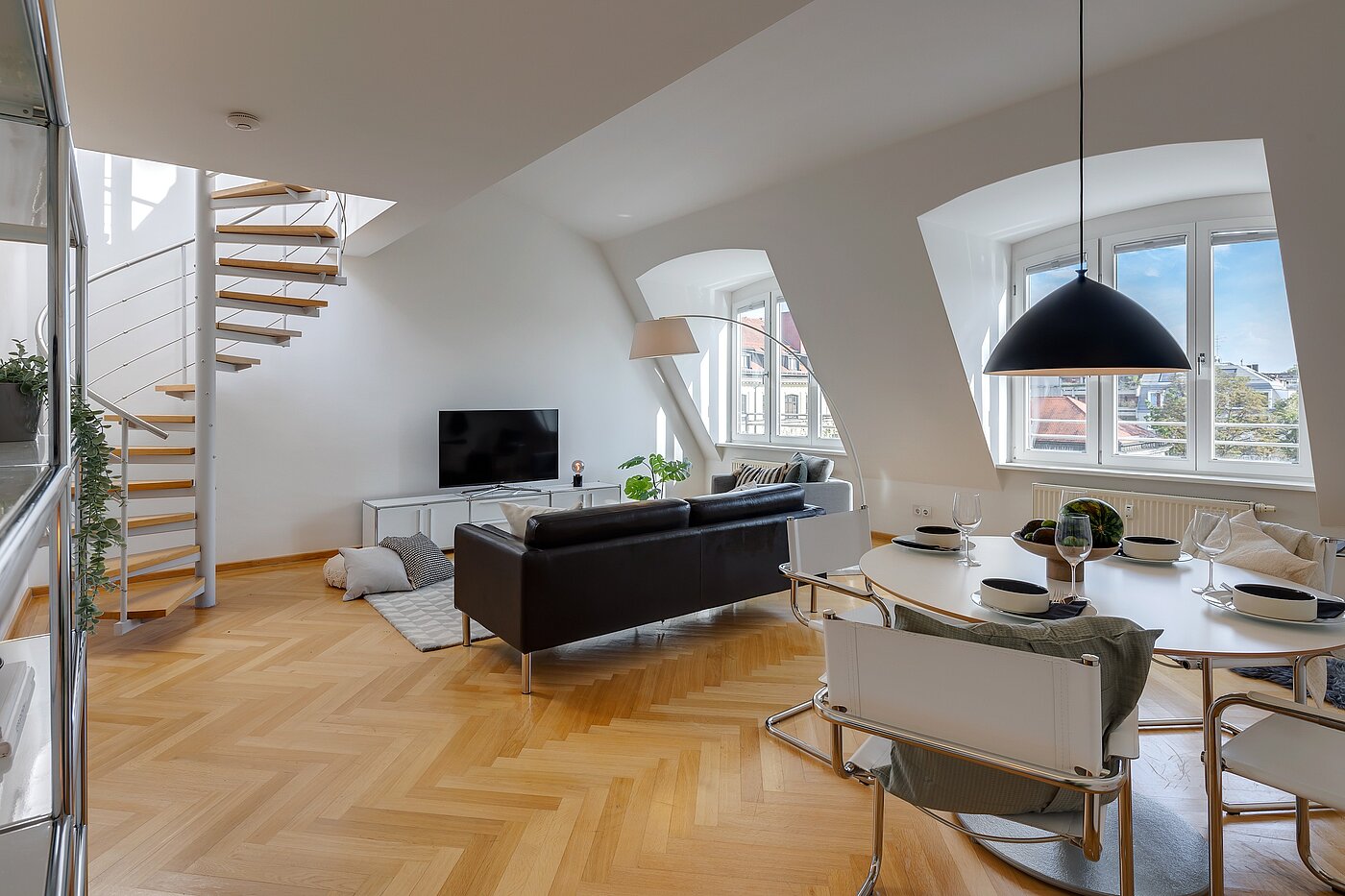 Apartamento de 2 habitaciones | München-Schwabing | 2208ML2 | Großzügig