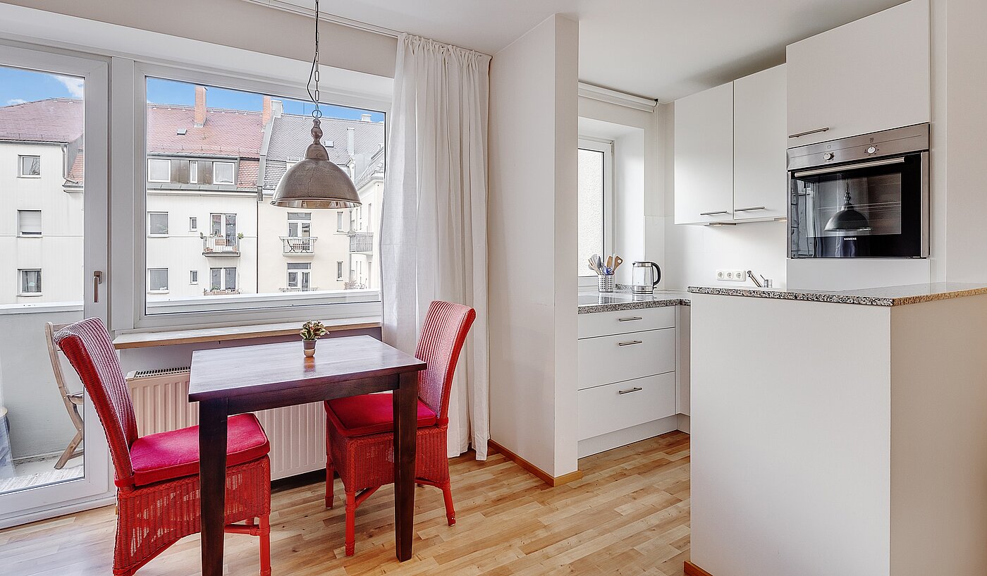 Apartamento de 1.5 habitaciones | München-Schwanthalerhöhe | 2211ML8 | Offene Küche mit Fenster