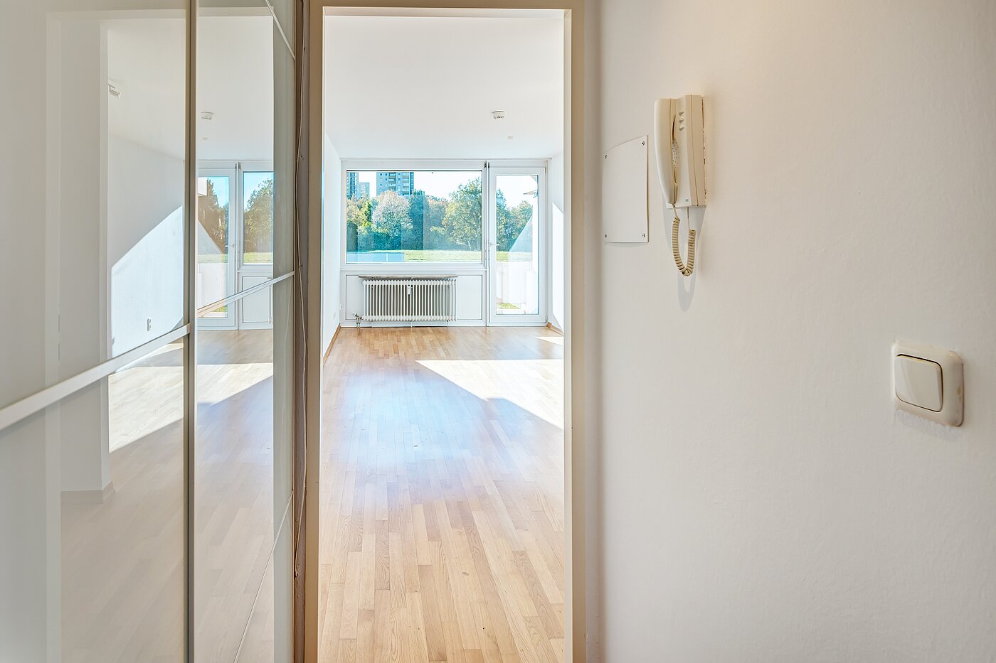 Apartment de 2 habitaciones | München-Feldmoching | 70466 | Flur vom Eingang kommend