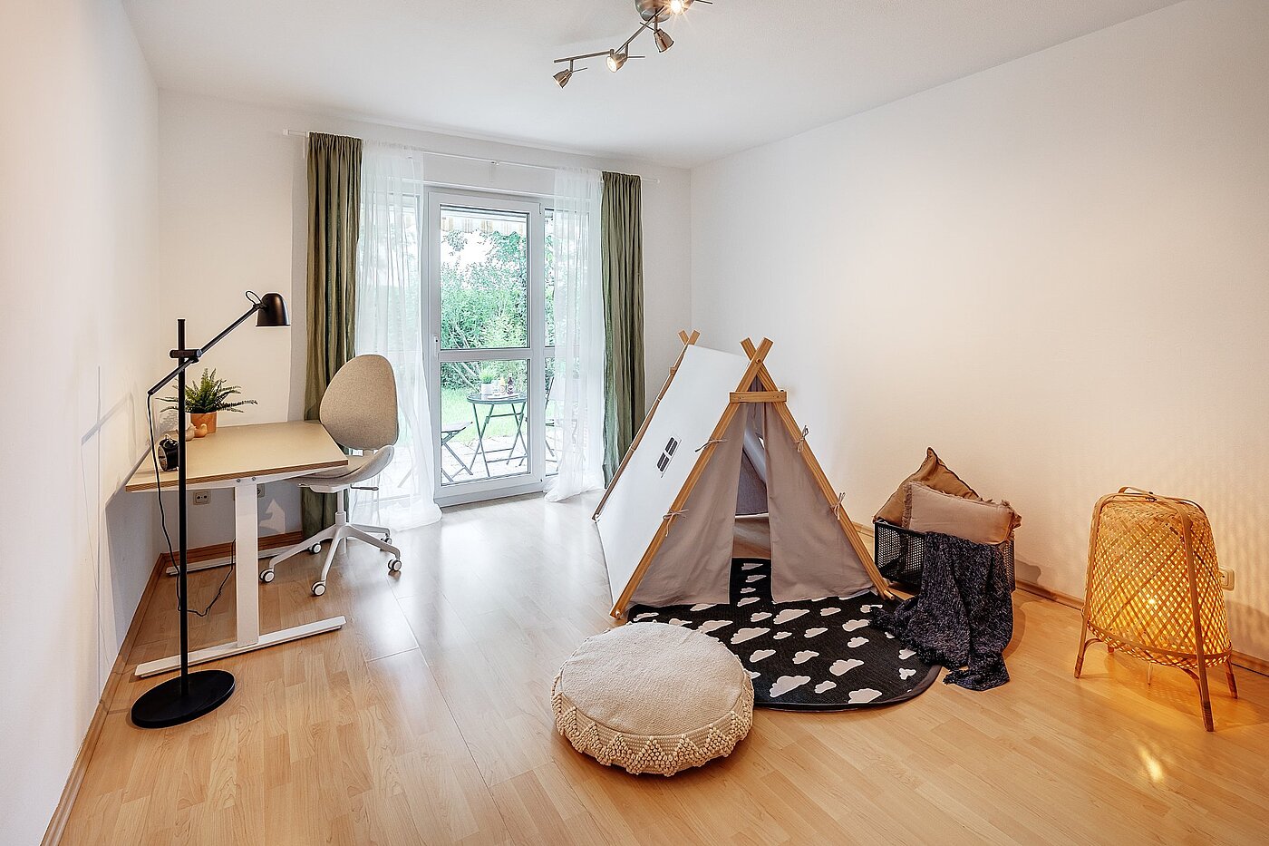 Apartamento de 3 habitaciones | München-Hasenbergl | 2105ML10 | ... zum Garten