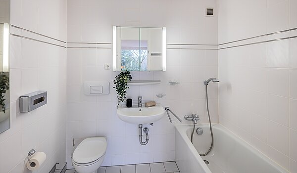 Apartamento de 3.5 habitaciones | München-Bogenhausen | 70305 | Bad en Suite