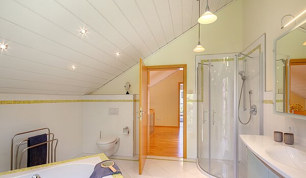 Casa unifamiliar  de 5 habitaciones | Icking | 70438 | ...und separater Dusche