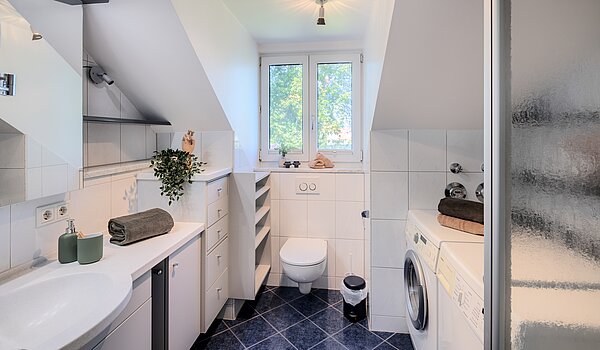 Piso ático de 3 habitaciones | 70501 | Badezimmer mit