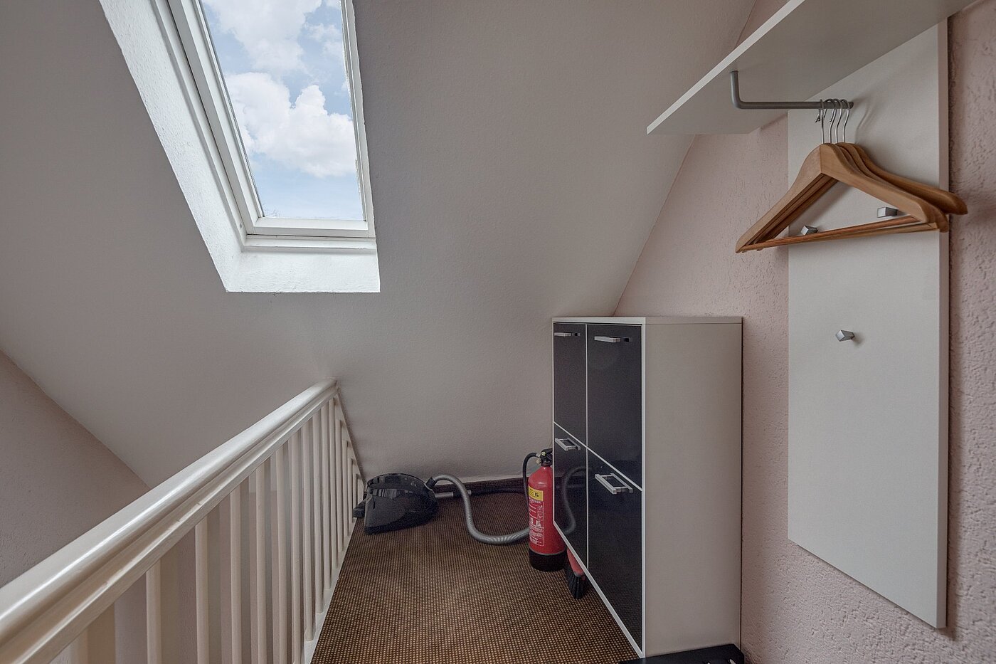 Piso ático de 3 habitaciones | München-Hasenbergl | 1803ML5 | Garderobe