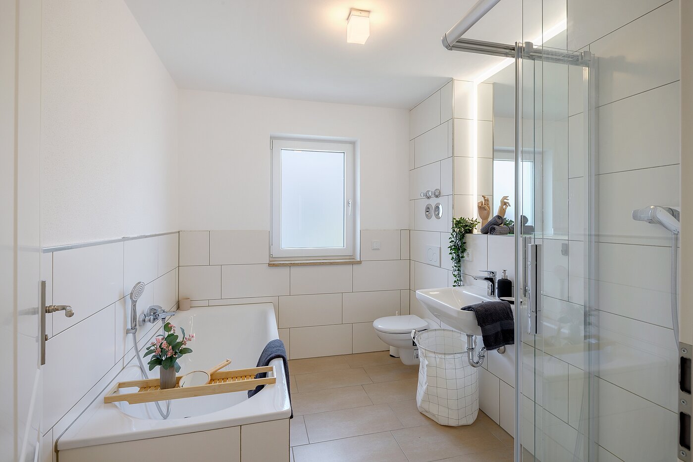 Propiedad especial de 8 habitaciones | 70406 | Bad 1 Obergeschoss