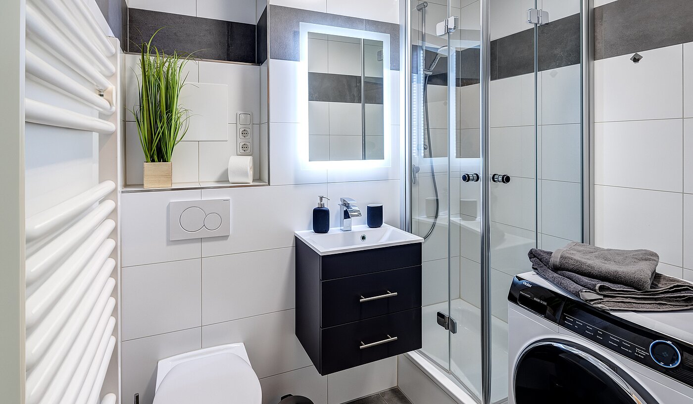 Apartment de 1 habitación | München-Milbertshofen | 70183 | Badezimmer mit Waschtrockner