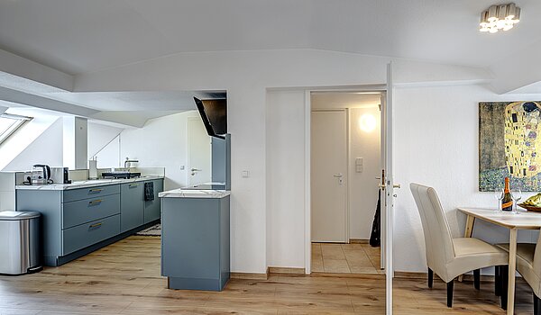Piso ático de 4.5 habitaciones | München-Ludwigsvorstadt | 70461 | Wohnen / Essen