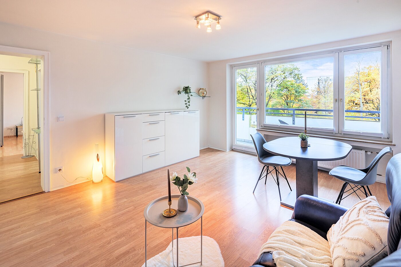Apartamento de 2 habitaciones | München-Perlach | 70300 | Wohnbereich