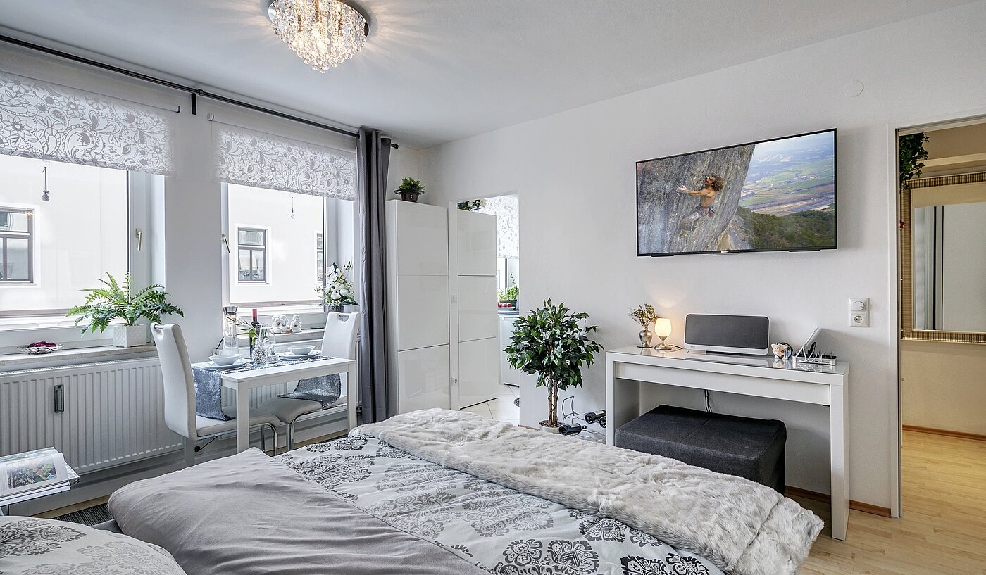 Apartamento de 1 habitación | München-Maxvorstadt | 2106ML3 | Heller Wohn-/ Schlafraum