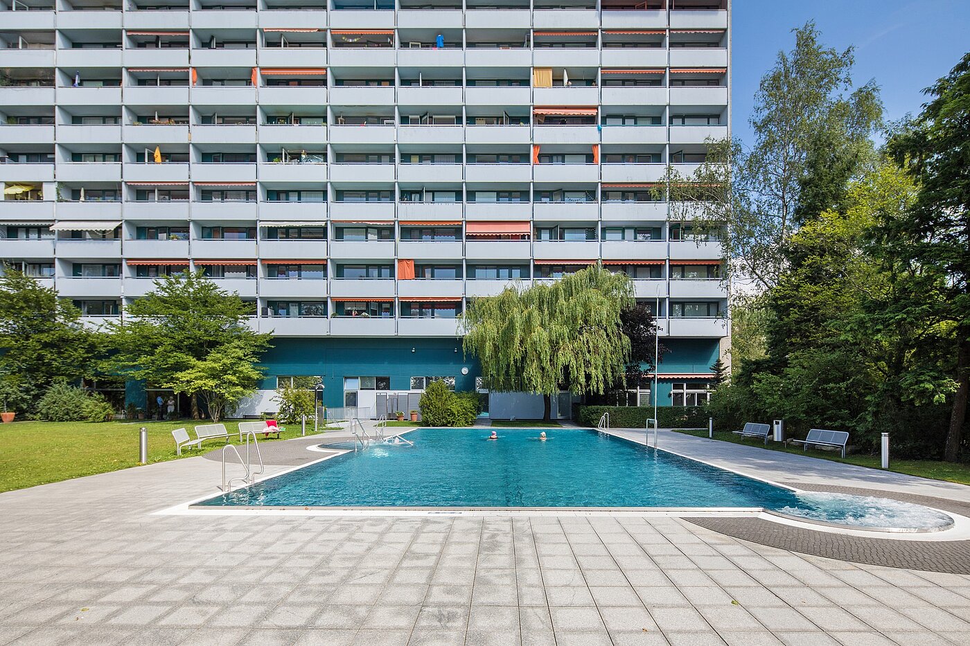 Apartamento de 1 habitación | München-Solln | 2201ML92 | Außenbereich mit Poolanlage...