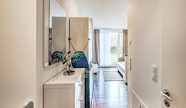 Piso en planta baja de 4 habitaciones | München-Neuhausen | 70471 | Flur vom Eingang kommend