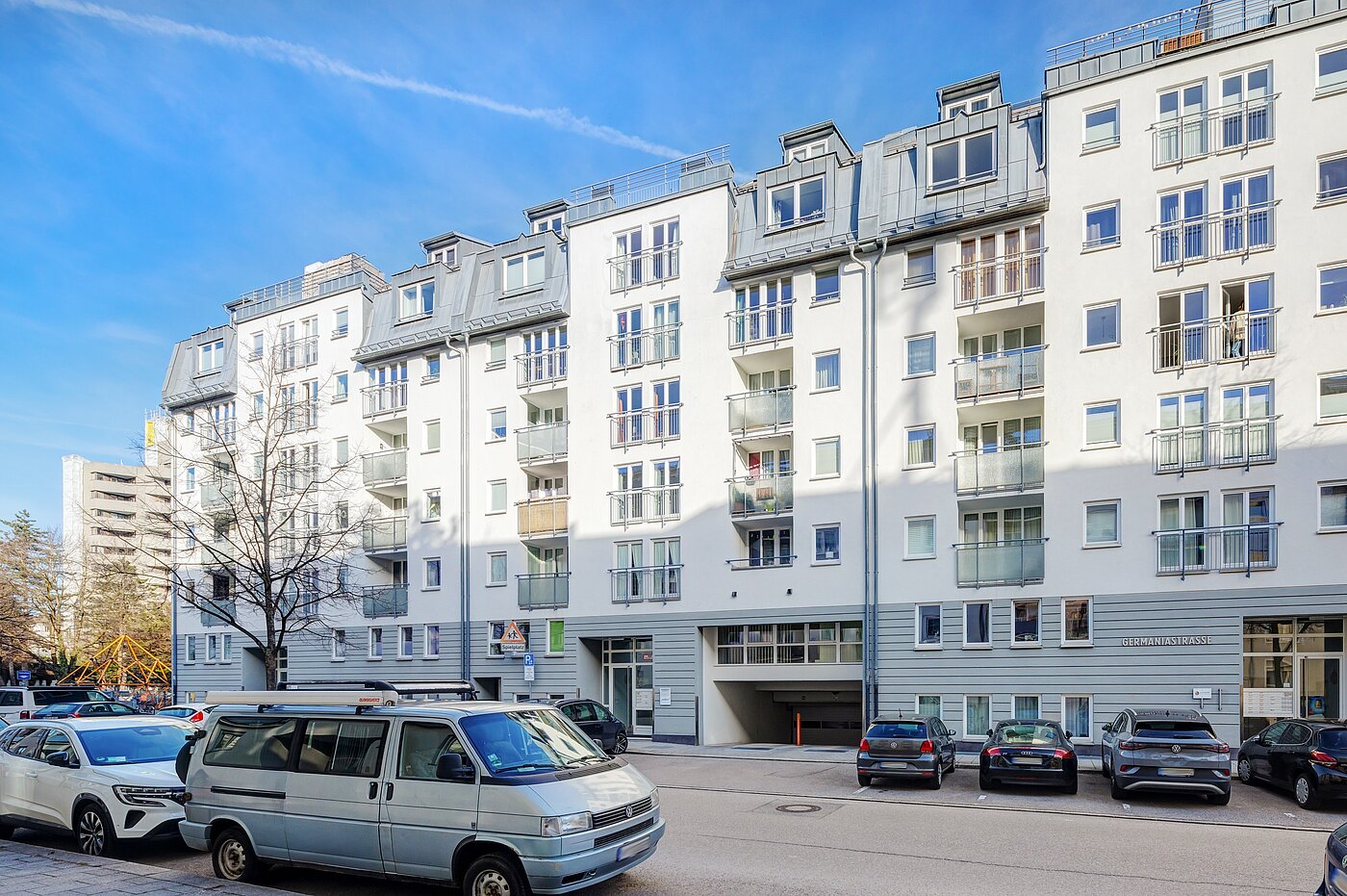 Apartamento de 2 habitaciones | München-Schwabing | 70102 | Ansicht von der Straße...